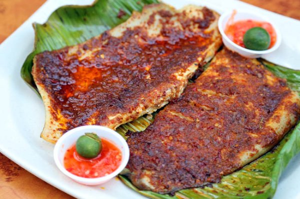 Du lịch Malaysia-nếm thử cá nướng Tikan Bakar