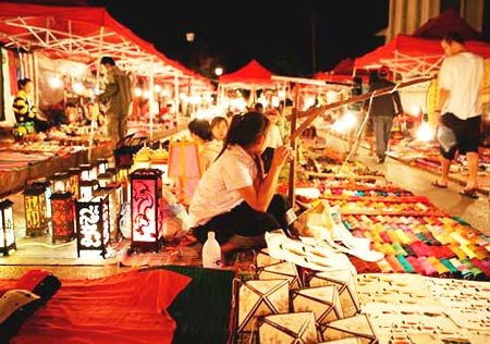 cho-dem-luang-prabang