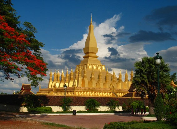 du-lich-lao-kham-pha-pha-that-luang