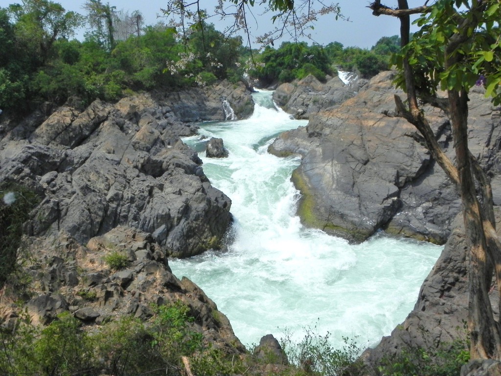 Du lịch Lào, tham quan thác Tat Somphamit