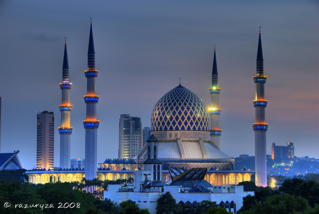 Du lịch Malaysia - tham quan thánh đường hồi giáo Blue Mosque