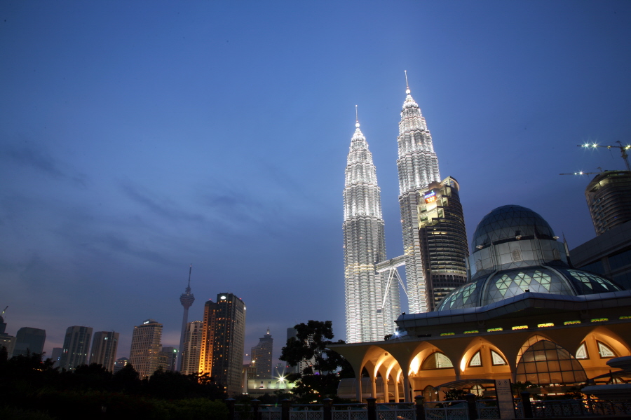 Du lịch Malaysia - tháp đôi Petronas