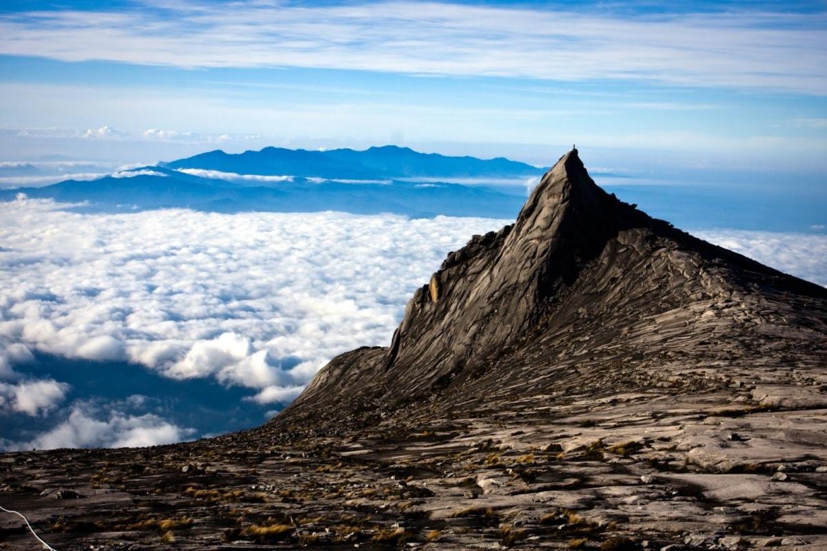 du-lich-malaysia-kham-pha-mount-kinabalu