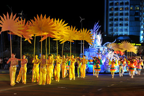 du-lich-nha-trang-le-hoi-carnaval