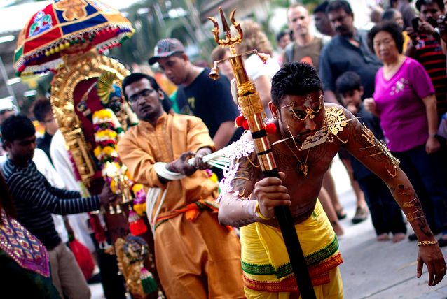 Featured_Thaipusam_du-lich-singapore