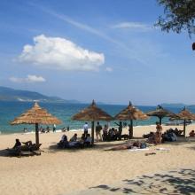 Du lịch Nha trang khám phá bãi dài