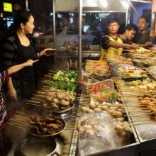 Jalan Alor-du-lich-malaysia