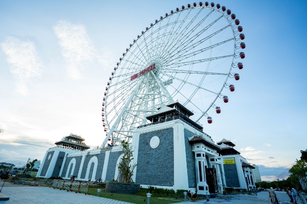 vong-quay-mat-troi-sun-wheel-da-nang